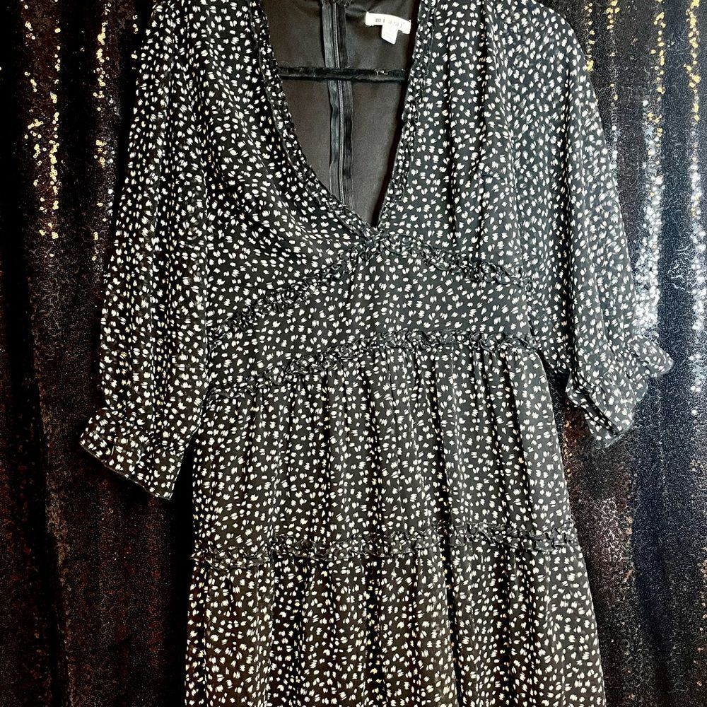 MI Ami  Francesca’s  Black and White Polka Dot Long  Sleeve Dress